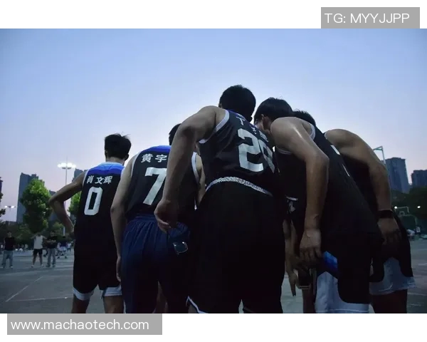 武汉篮球队荣登全国篮球团队协作排行榜第二名展现出色团队精神